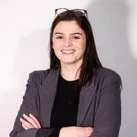 Juliette Chargée d'Admissions et Relations Entreprises